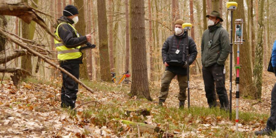 Schulung eines Inventurtrupps (Foto: © Thünen-Institut/Heino Polley)