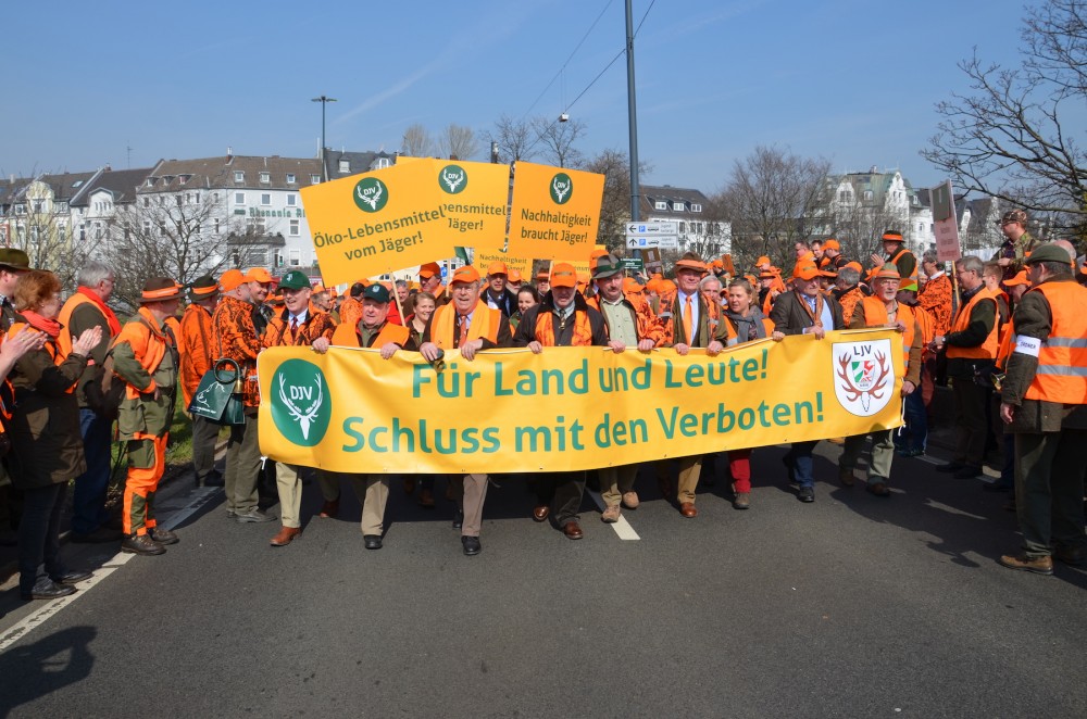 Ikonische Jäger-Demo in Düsseldorf