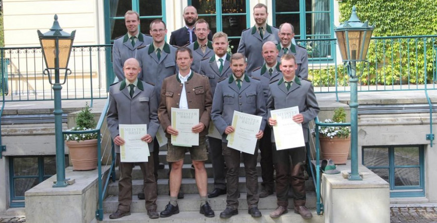 (erste Reihe unten von links nach rechts): Benjamin Herberg, Bernhard Pissarski, Hans-Kristian Sierk, Robin Klümpner (zweite Reihe): Tim Potröck, Matthias Keltsch, Alexander Polfers, Marco Rapp, Max Höcke (dritte Reihe): Frank van Vliet, Elias Raiser (Quelle: BDB)
