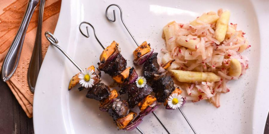 Das Fleisch wild lebender Tiere ist im Frühjahr besonders schmackhaft. (Quelle: Kapuhs/DJV)