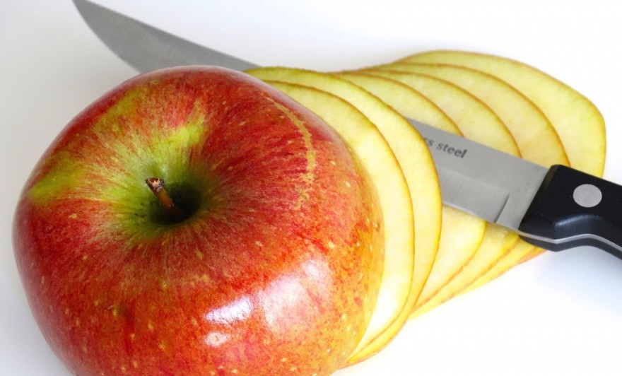 Apfel und Messer