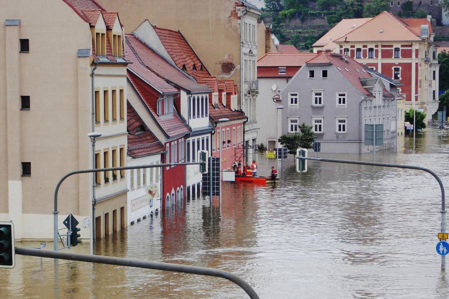 Hochwasser (Symbolbild: LucyKaef)