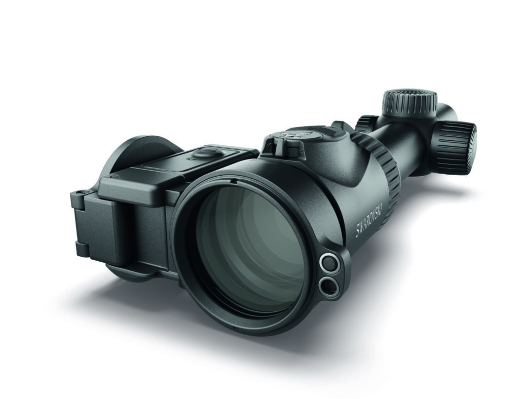 Je nach Wetter, Anschlagsposition, Atmung und Bekleidung kann das Beschlagen der Okularlinse am Zielfernrohr mehr oder weniger häufig und stark auftreten. Die Antibeschlaglinse AFL von SWAROVSKI OPTIK löst dieses Problem, indem die Okularlinse beheizt wird und dadurch klar bleibt.
