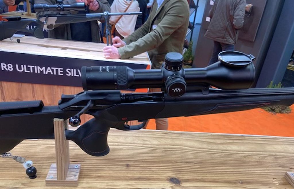 Hier abgebildet ein BLASER B2 2.5-15X56 IC, montiert auf einer R8. (Foto: mlz)