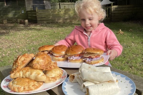 Aus dem Wald in die Kita: Britische Kindergärten setzen auf Wildfleisch im Speiseplan